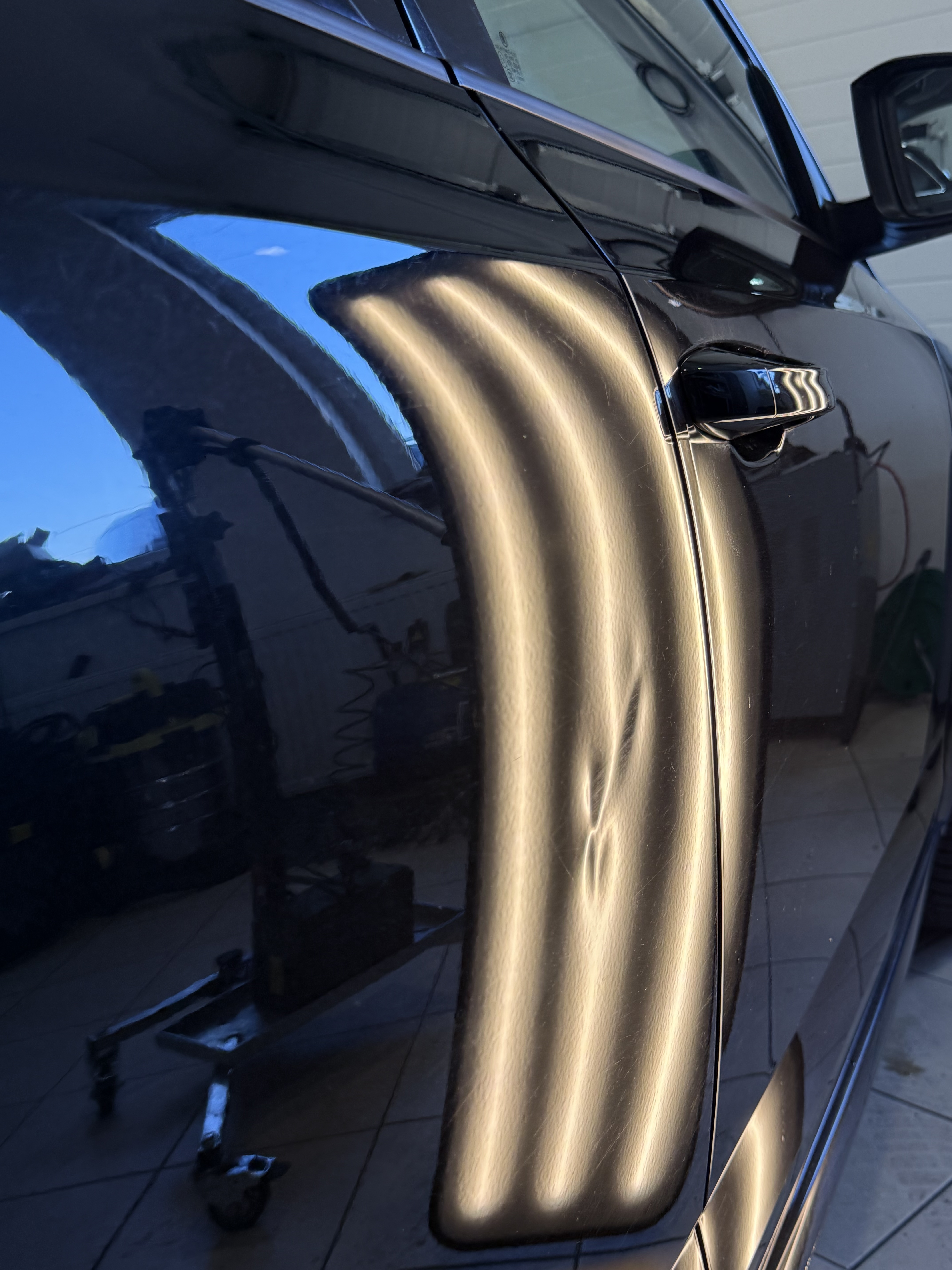 Oprava karoserie bez poškození laku (PDR) - Před opravou